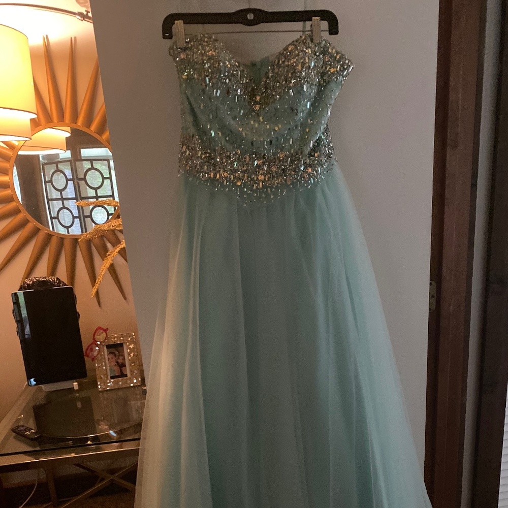Elegant Prom Pageant Princess Formal Gown Dress Gem